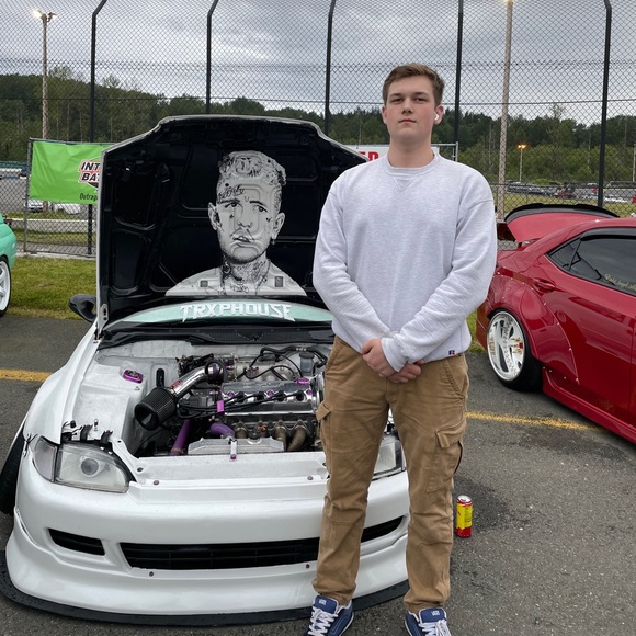 Meet your Posher, Eric - Picture 1 of 1